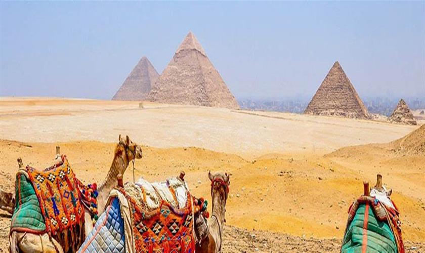 Tagestour mit dem Flugzeug von Marsa Alam zu den Pyramiden in Kairo